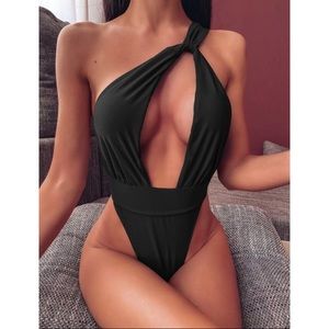 NWT Black Cutout Monokini